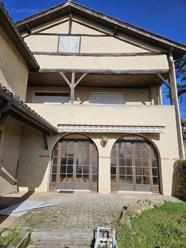 Maison à CASTELNAU-RIVIERE-BASSE