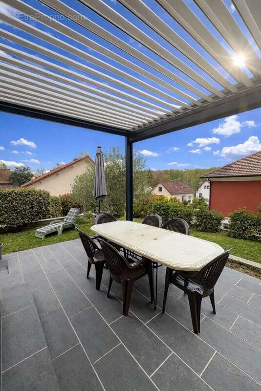 Maison à CHATEAUFORT