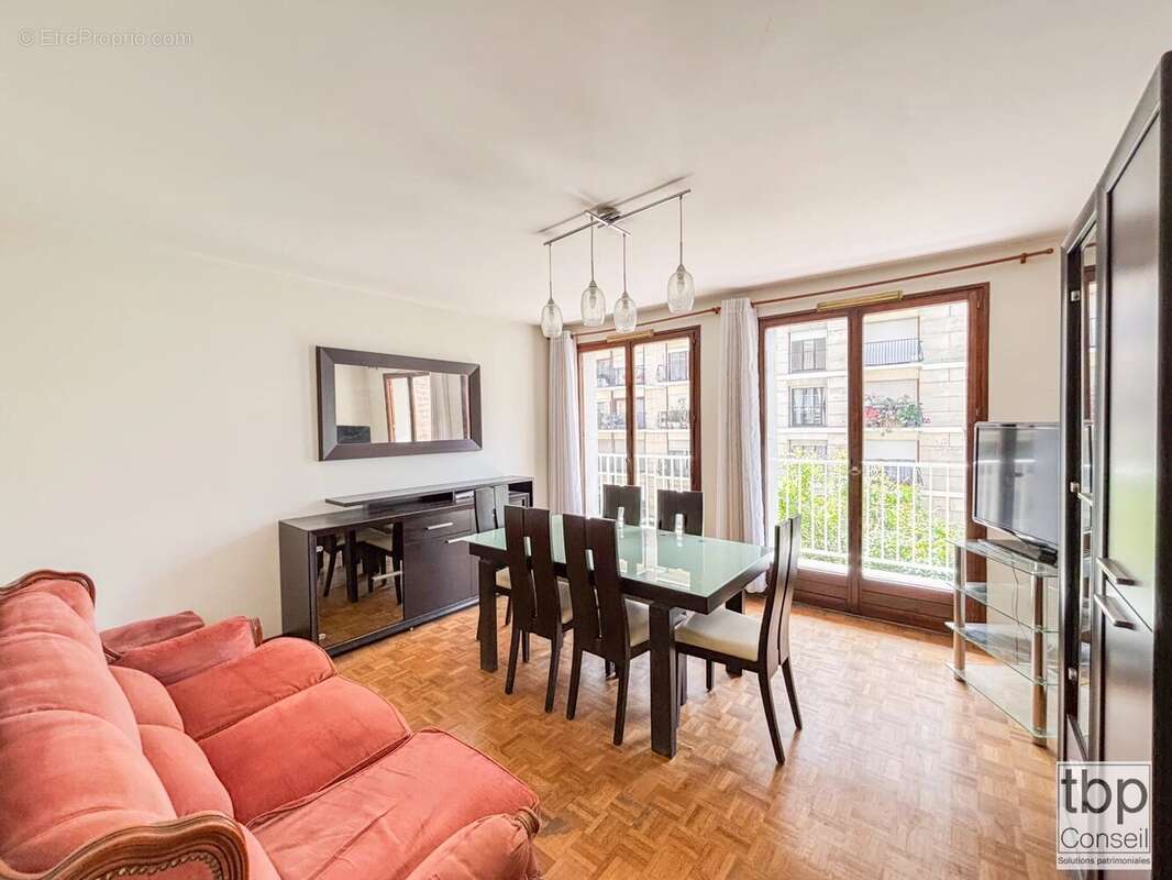 Appartement à MARSEILLE-3E