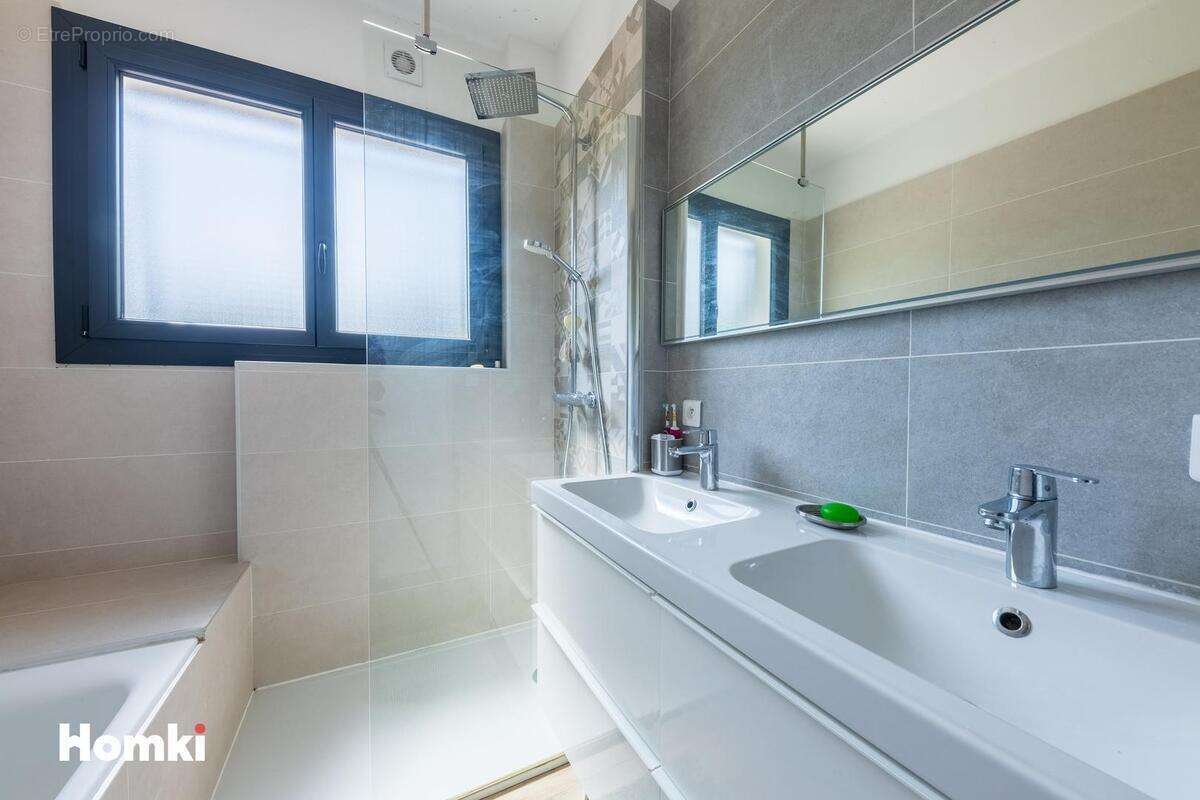 Maison à CARNOUX-EN-PROVENCE