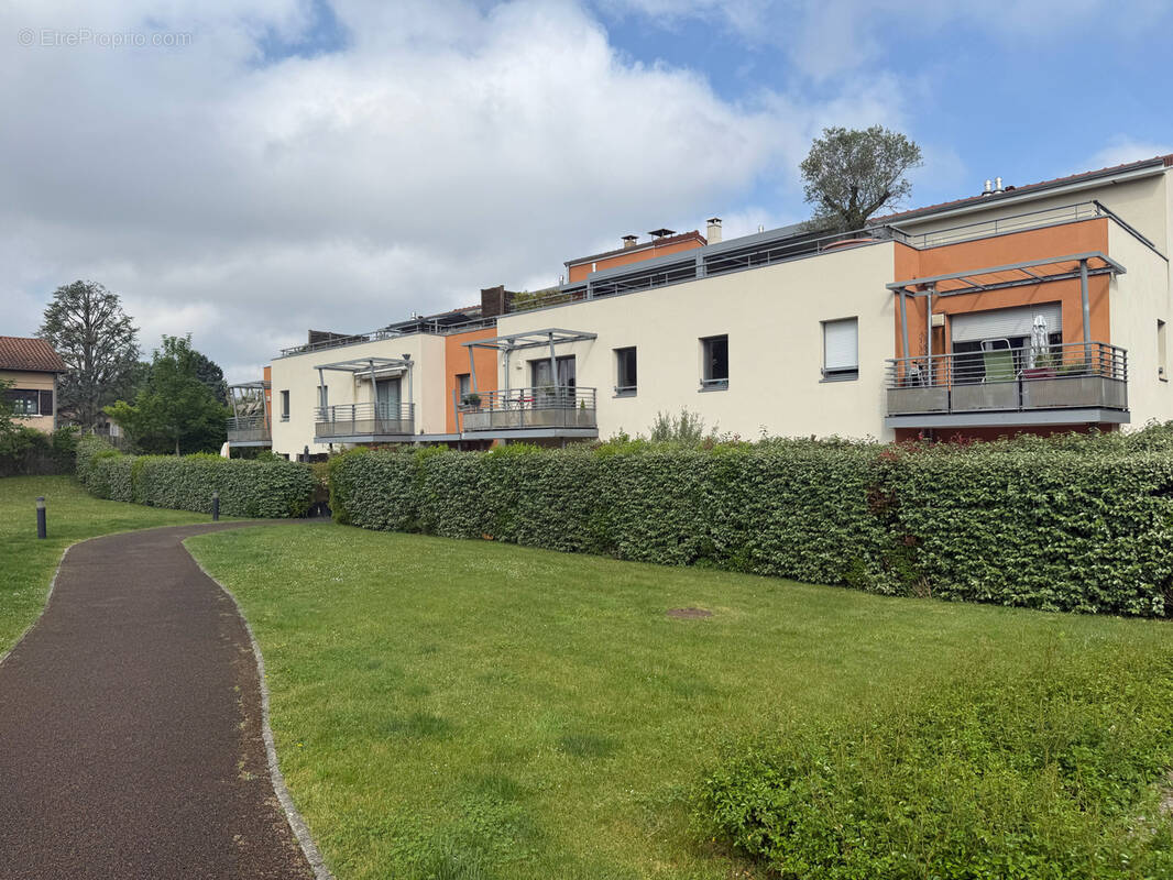 Appartement à TASSIN-LA-DEMI-LUNE