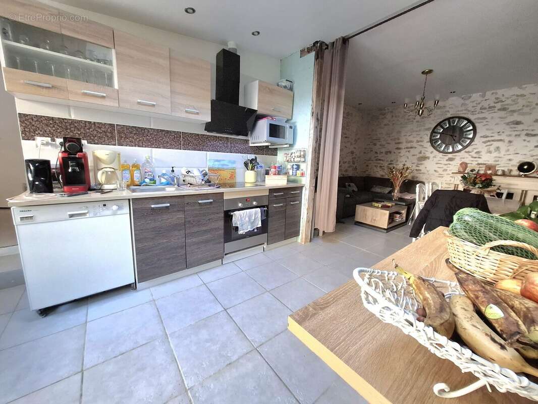 Maison à FRESNAY-SUR-SARTHE