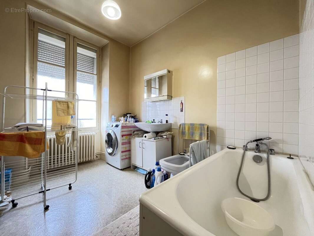 Maison à MONTMORILLON