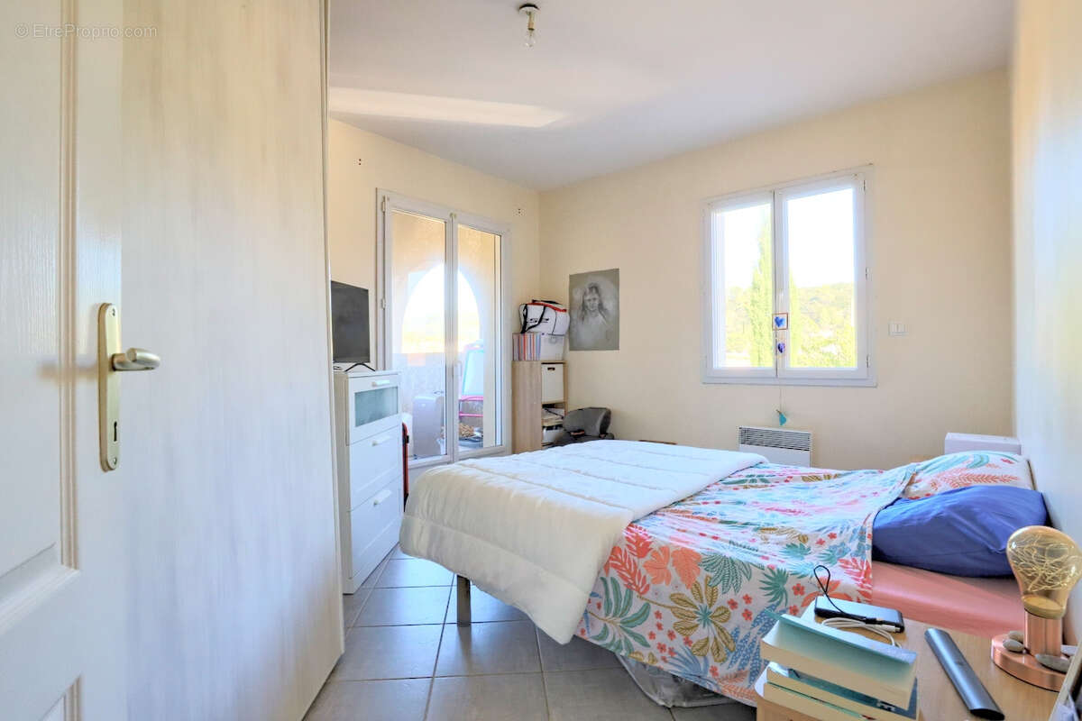 Appartement à PIGNANS