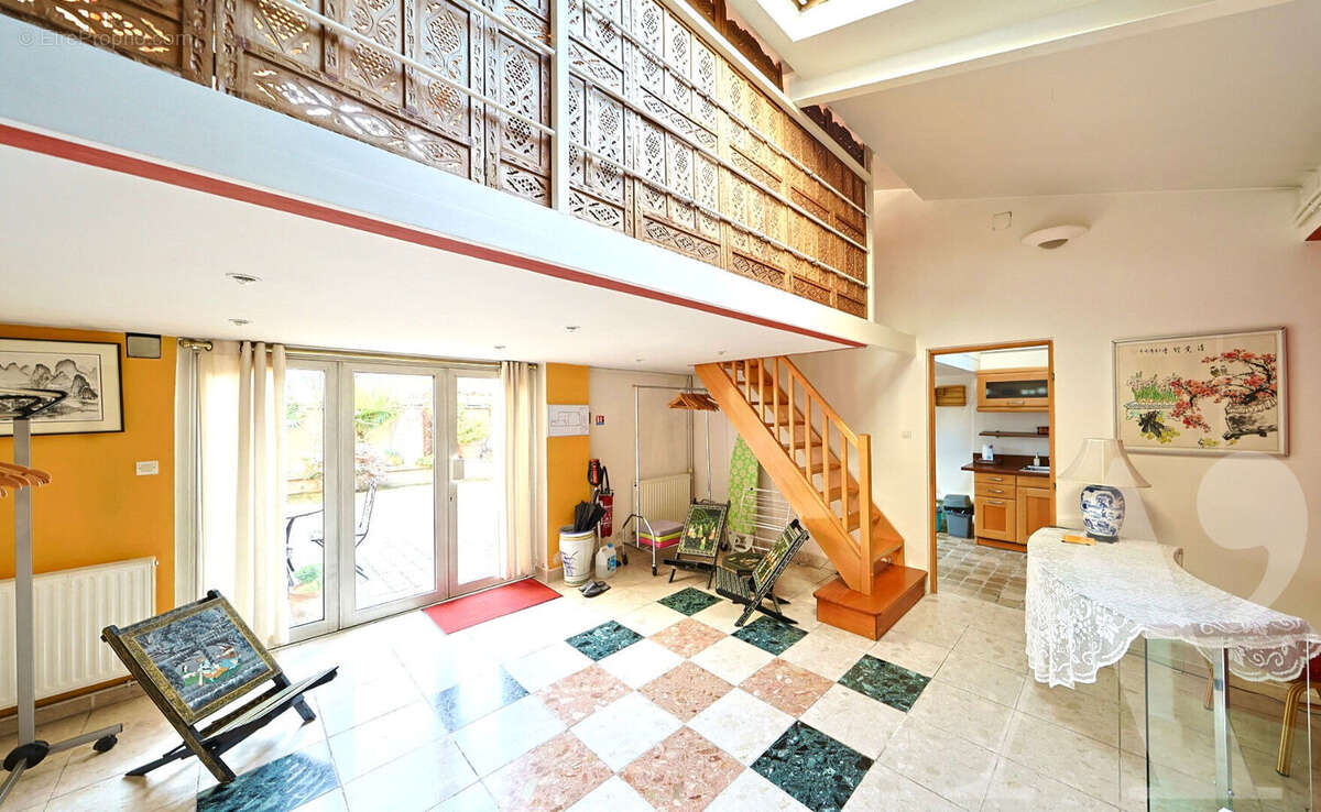 Appartement à LE BOURGET