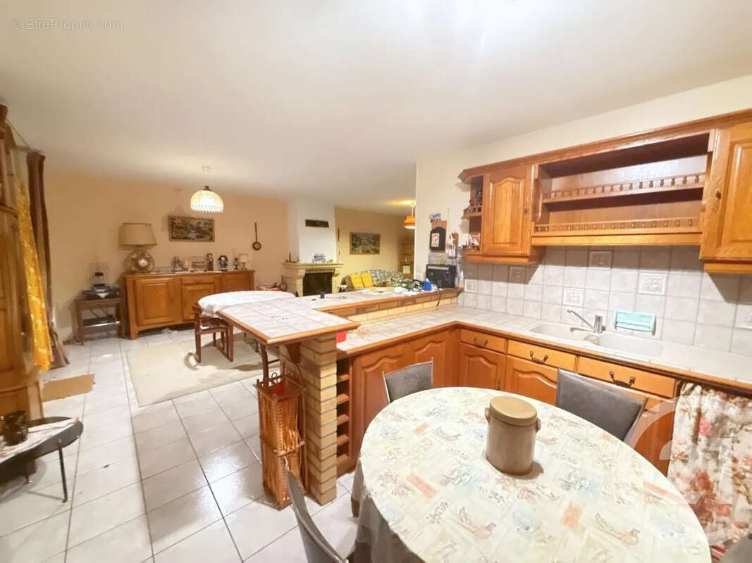 Maison 96 m² à Villeperrot  - photo 3
