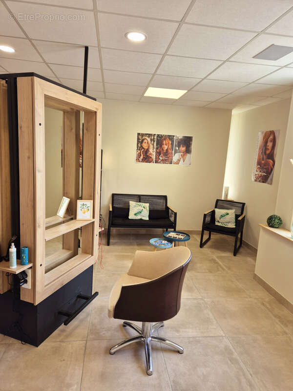 Commerce à NERONDES