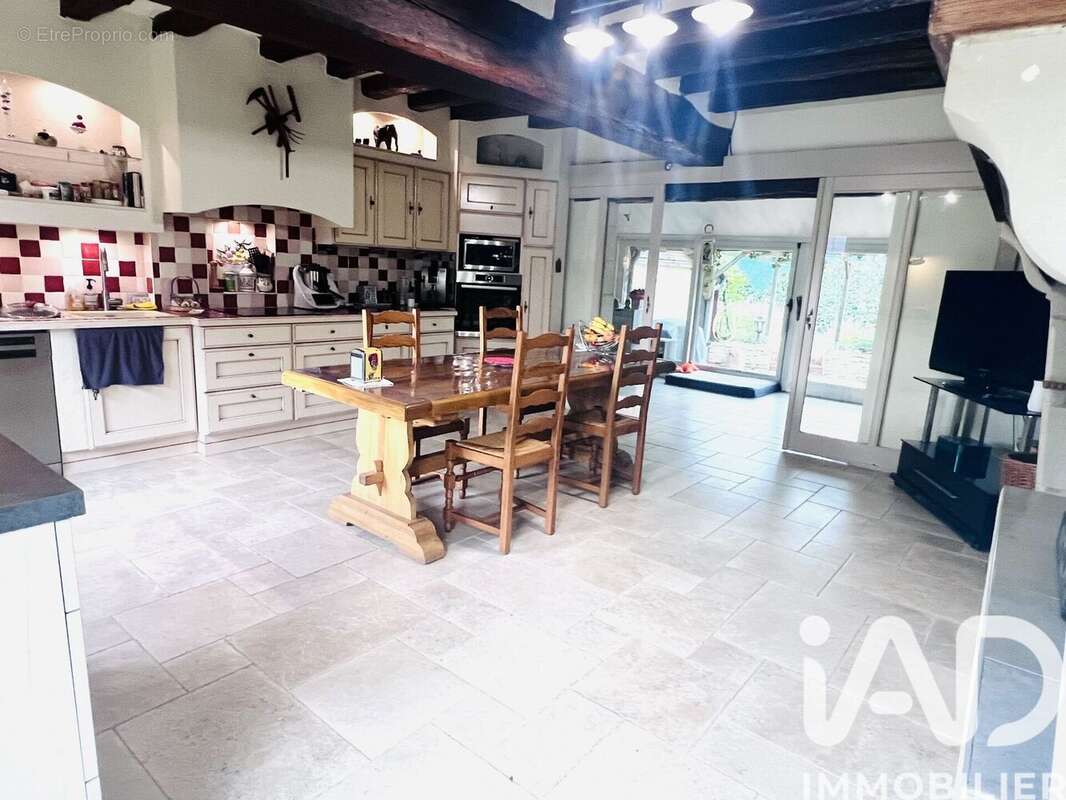 Photo 5 - Maison à LA MENITRE