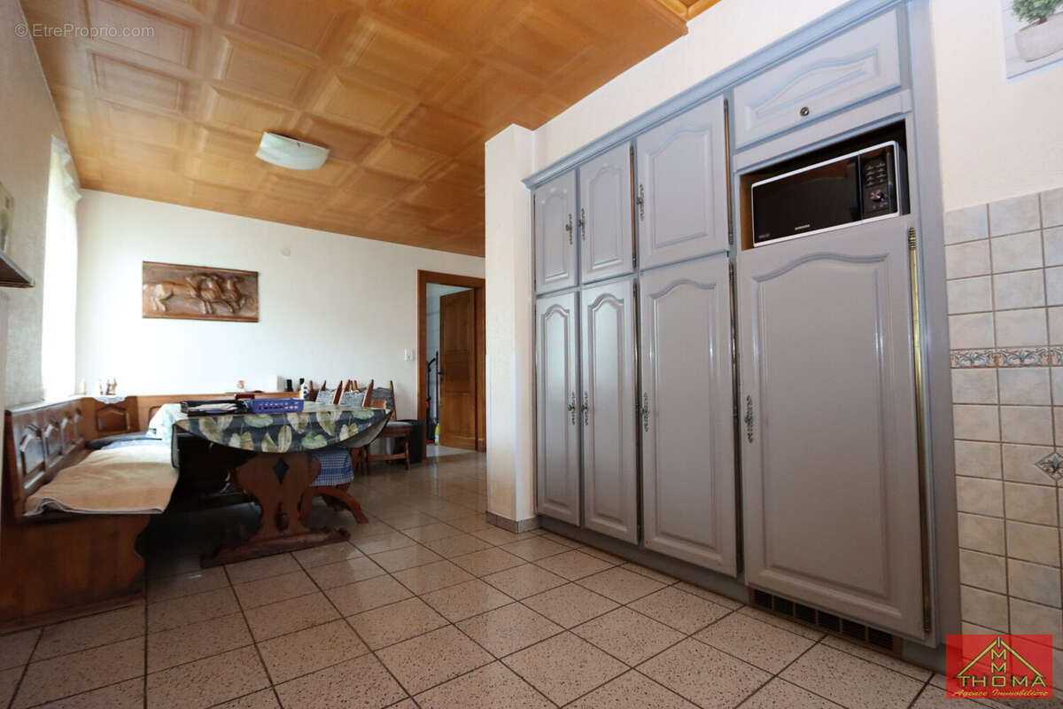 Maison à VILLAGE-NEUF