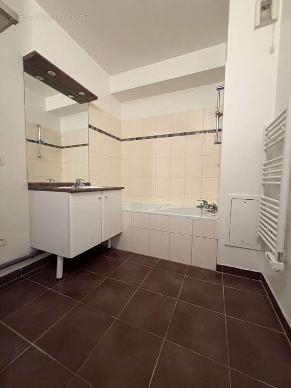 Appartement à ENGHIEN-LES-BAINS