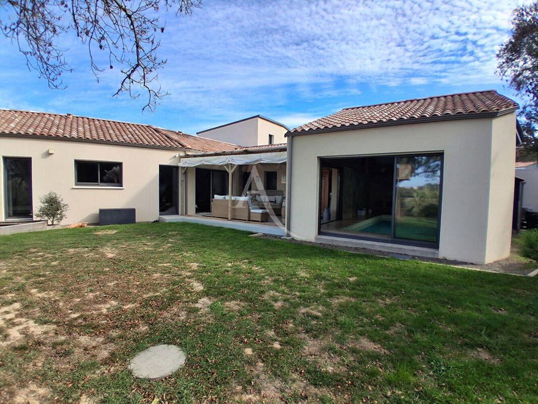 Maison à SAINT-VINCENT-SUR-JARD