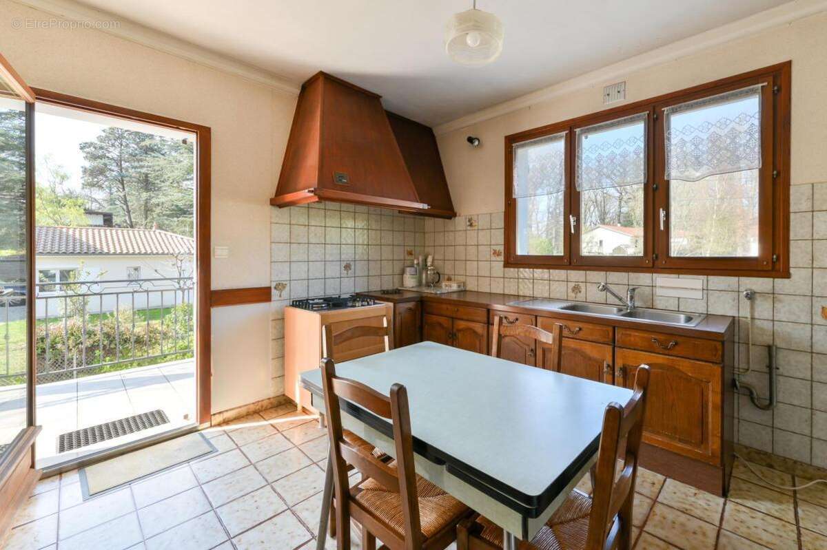 Maison à MARCY-L'ETOILE