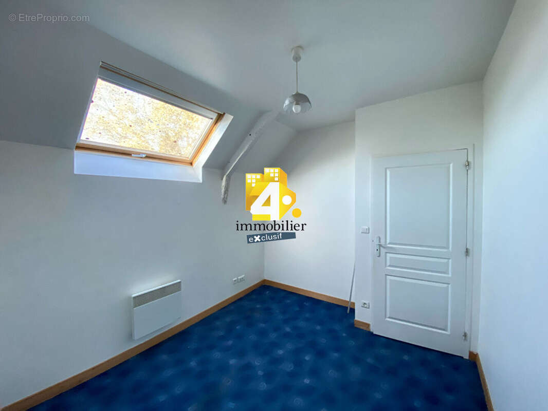 Maison à LA CHAPELLE-DES-MARAIS
