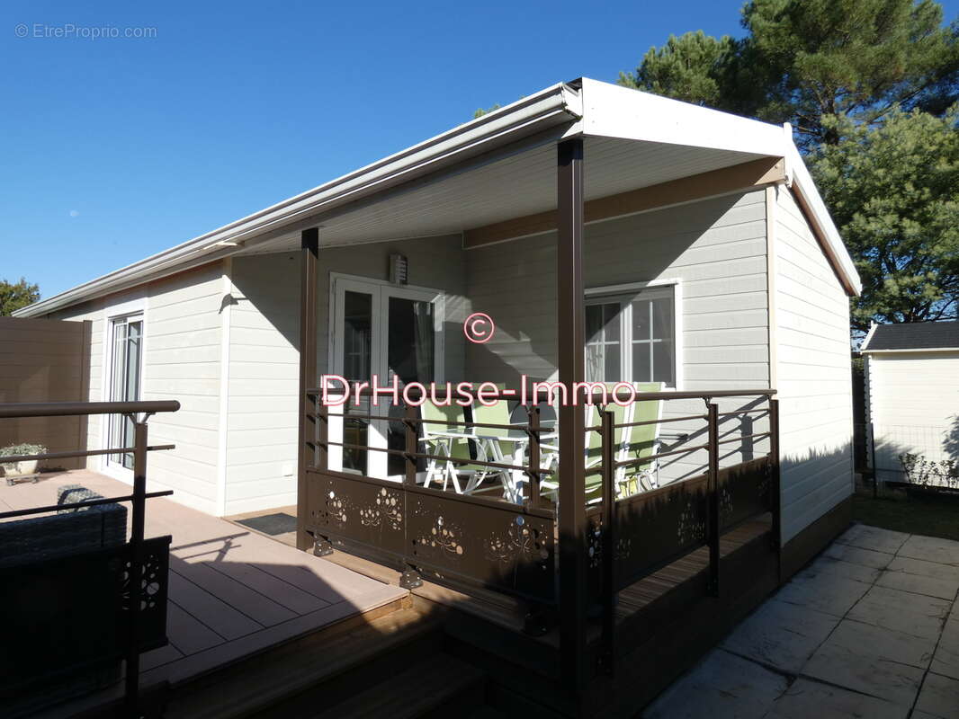 Terrain à SAINTE-GEMME