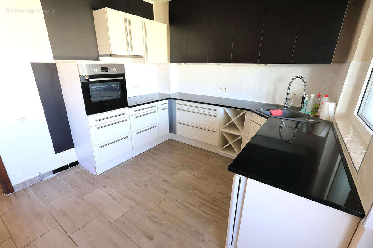 Maison à VILLAGE-NEUF