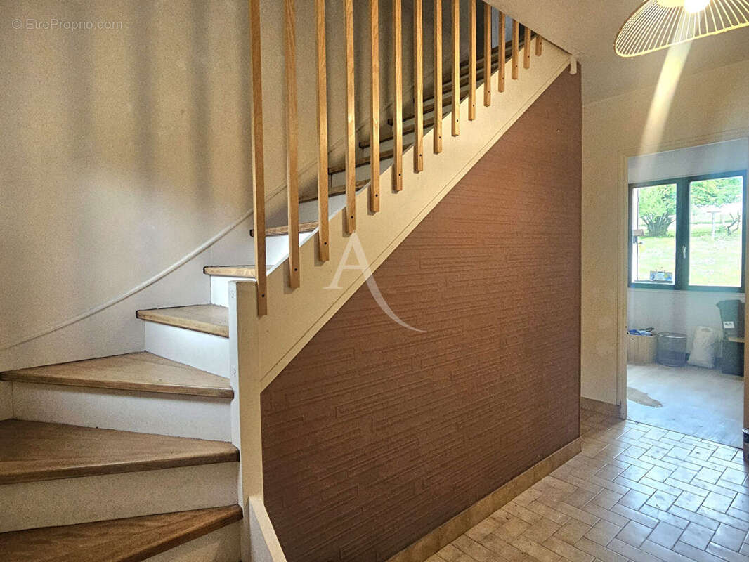 Maison à CERE-LA-RONDE