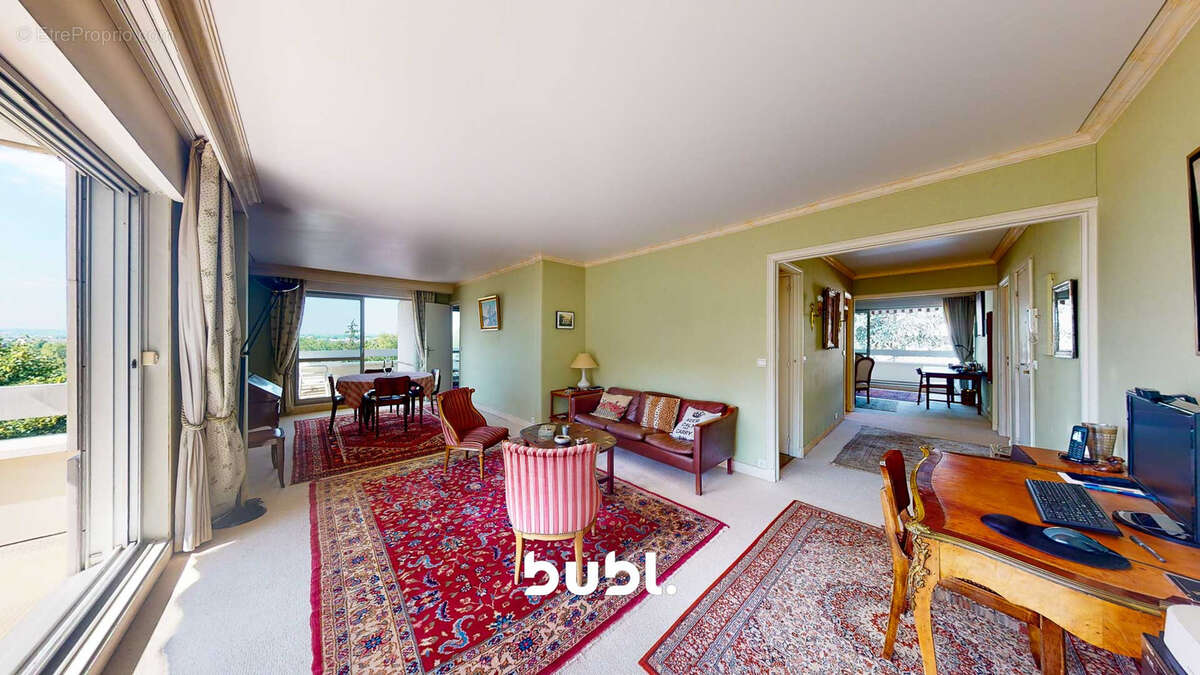 Appartement à BOUGIVAL