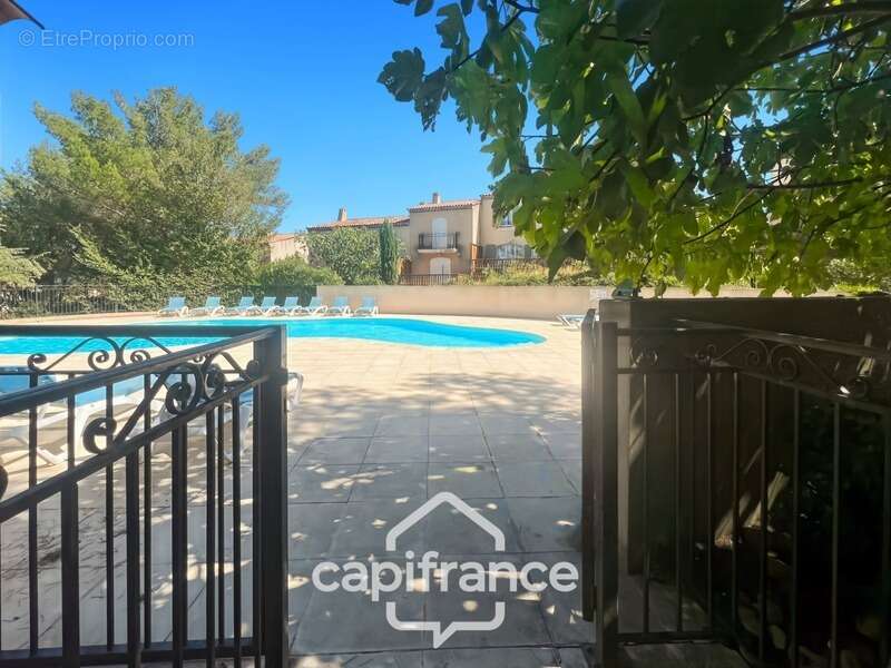 Appartement à MALLEMORT