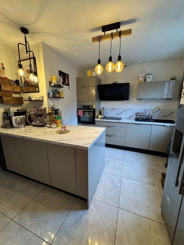 Maison à CHASSE-SUR-RHONE