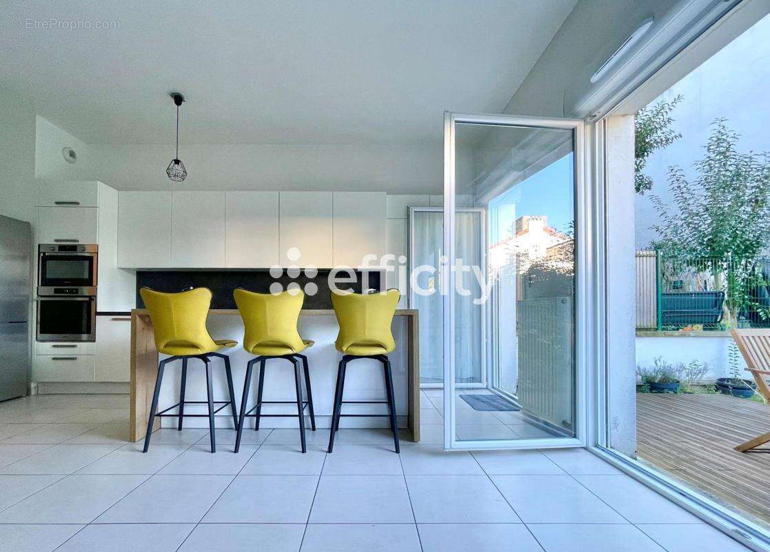 Maison à BOURG-LA-REINE