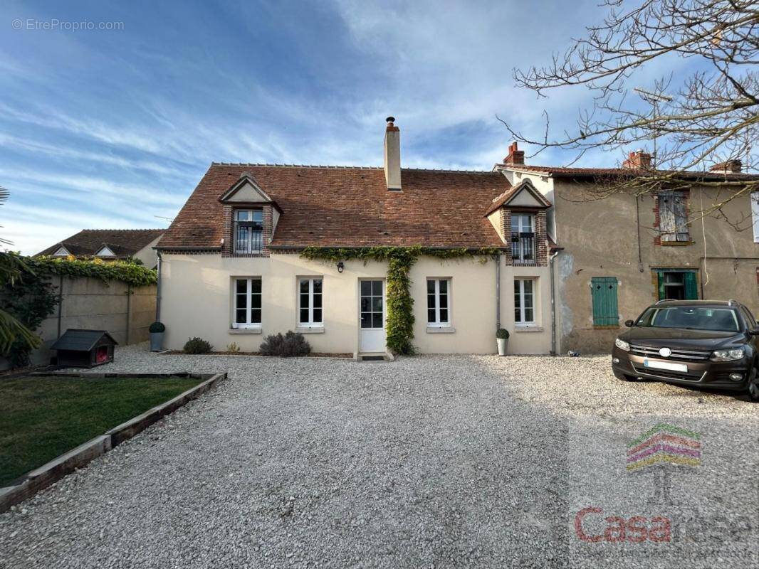Maison à CEPOY