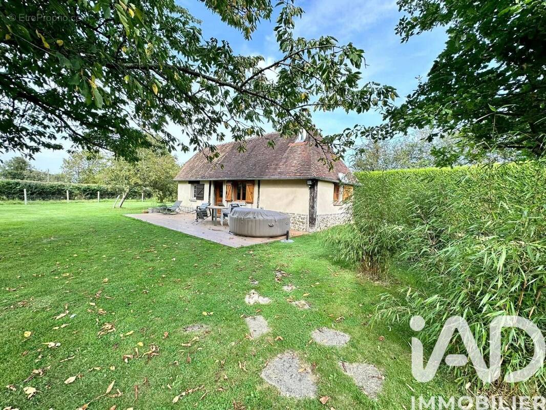 Photo 1 - Maison à LA ROUSSIERE