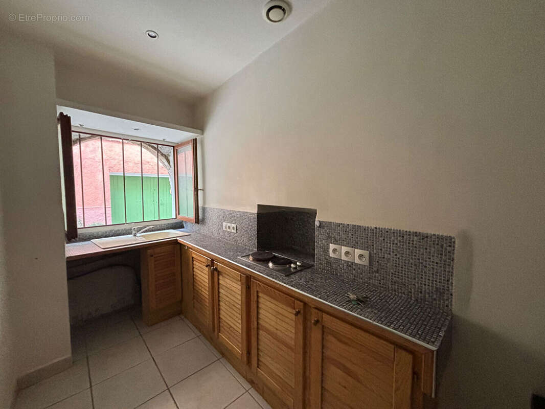 Appartement à SAINT-MAXIMIN-LA-SAINTE-BAUME