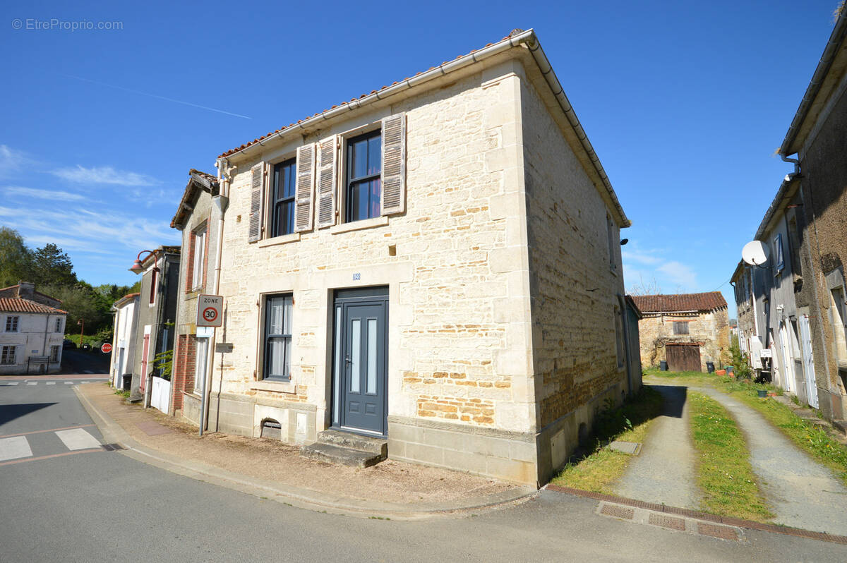 Maison à CHANTONNAY