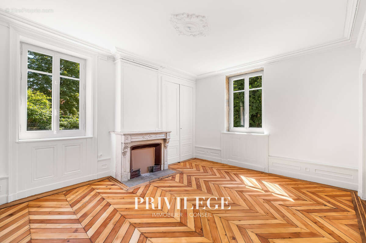 Appartement à LYON-9E