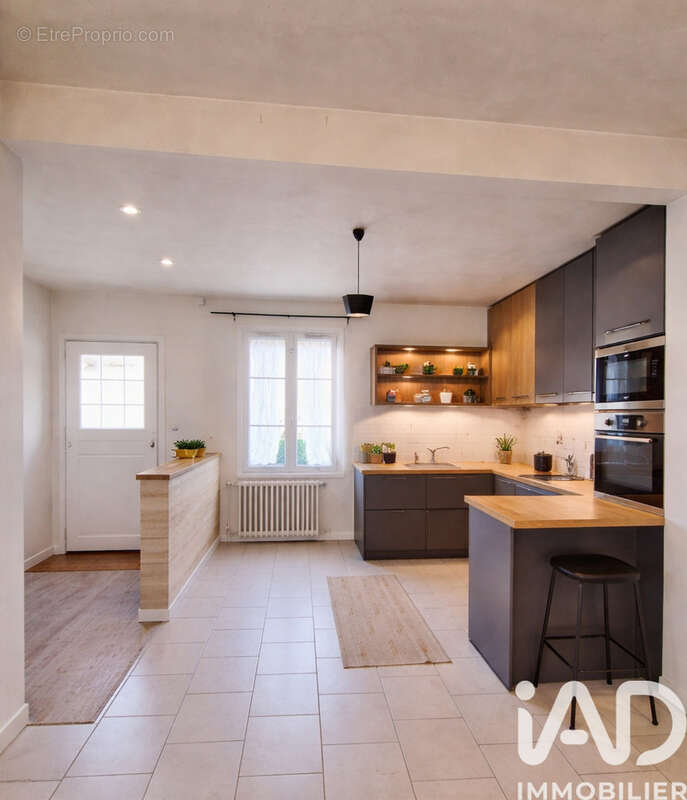 Maison 120 m² à Saint-Remy-Blanzy  - photo 9
