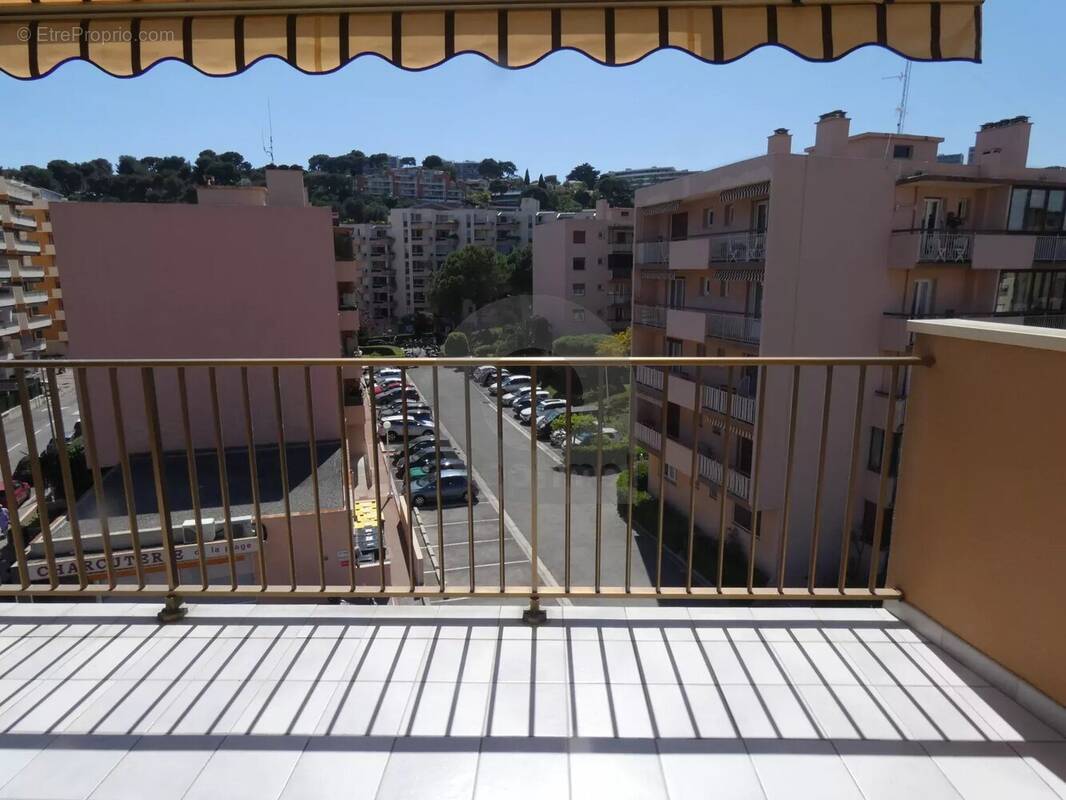 Appartement à ROQUEBRUNE-CAP-MARTIN