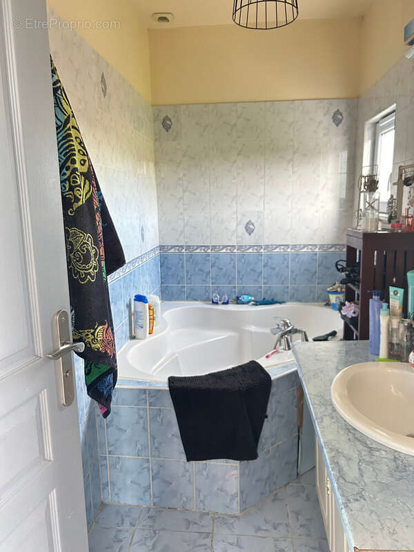 Maison à SERRIGNY-EN-BRESSE