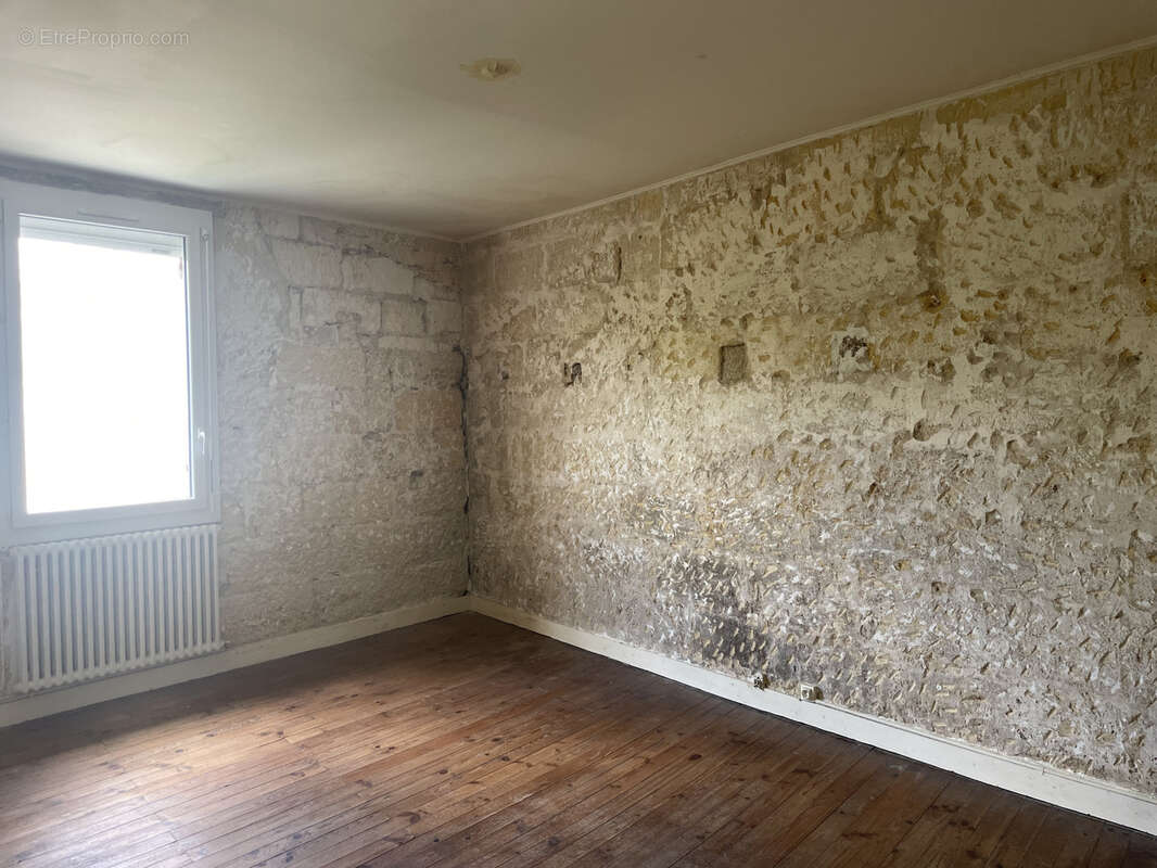 Maison à CASTILLON-LA-BATAILLE