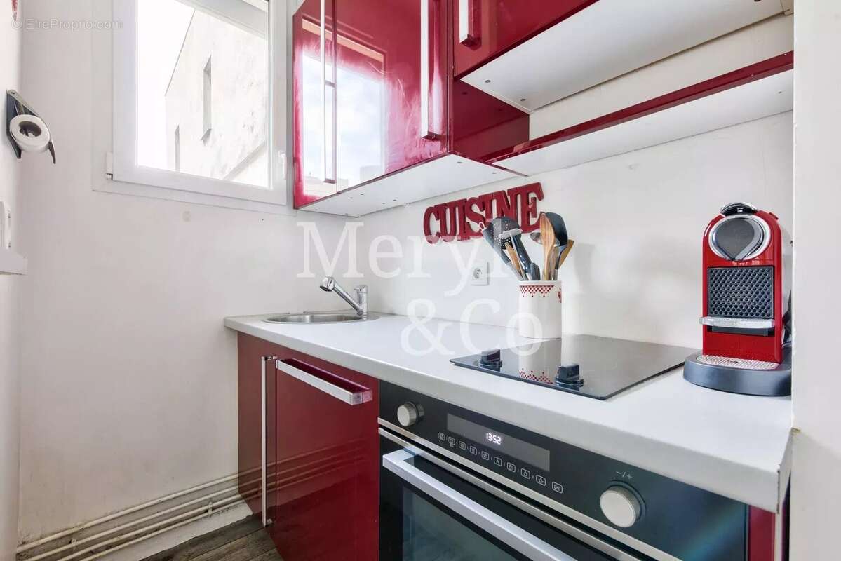 Appartement à PARIS-14E