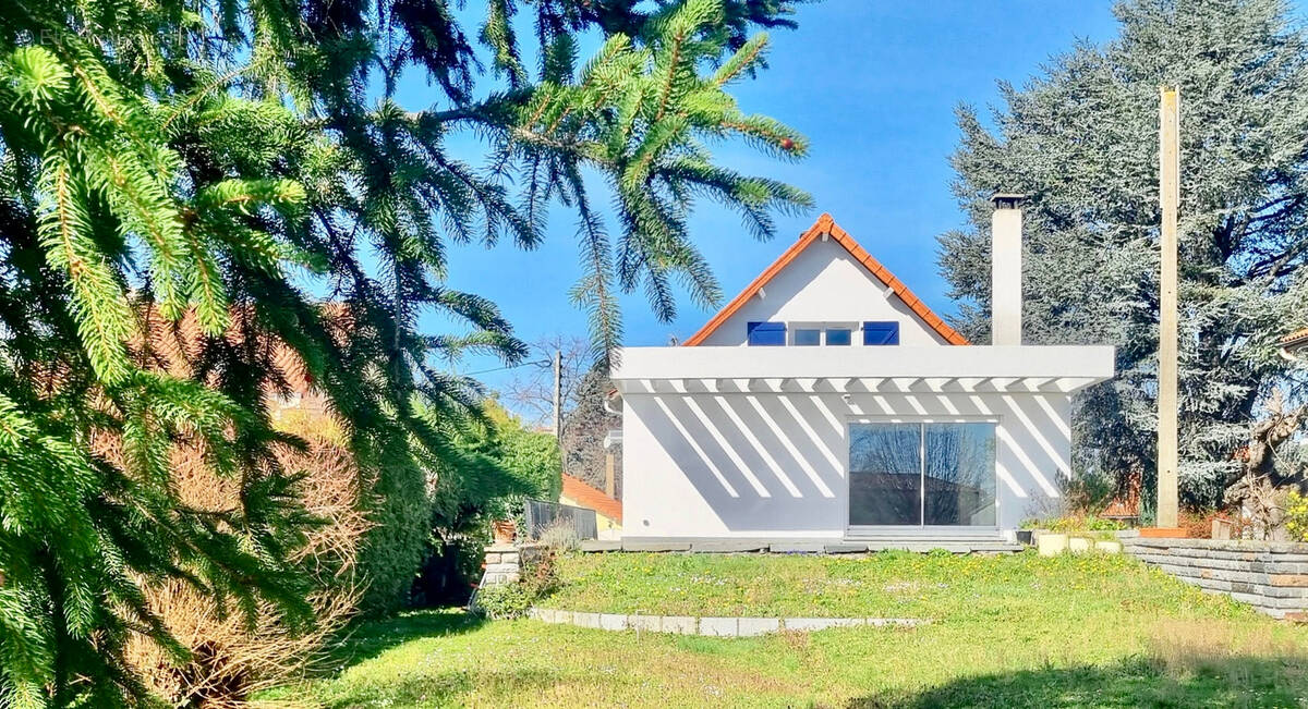 Maison à PONT-DU-CHATEAU