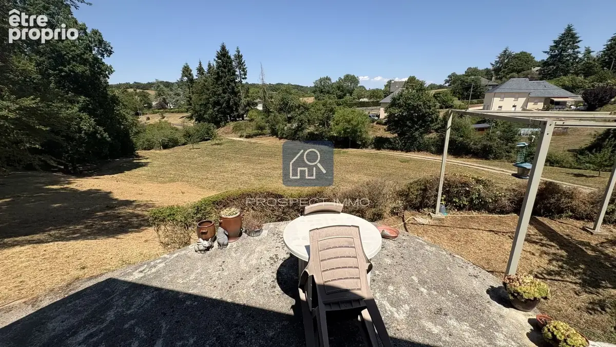 Maison individuelle à rénover sur grand terrain - photo 5