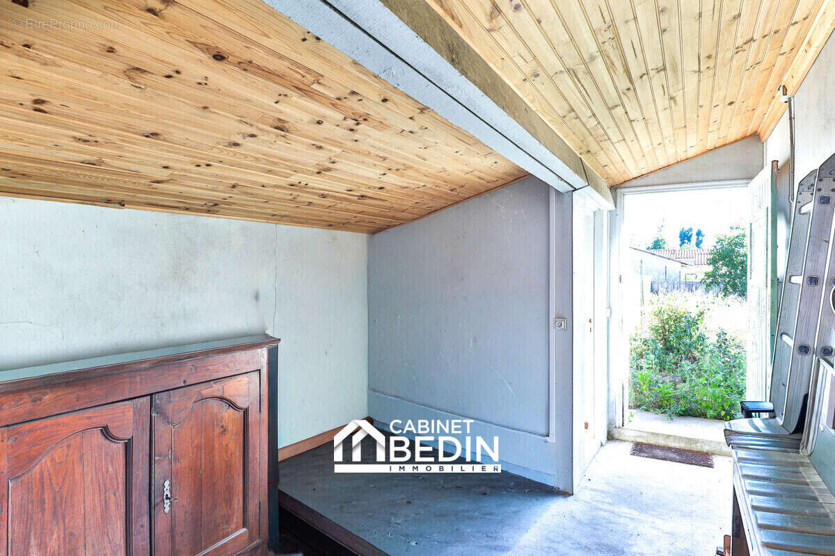 Maison 96 m² à Preignac  - photo 8