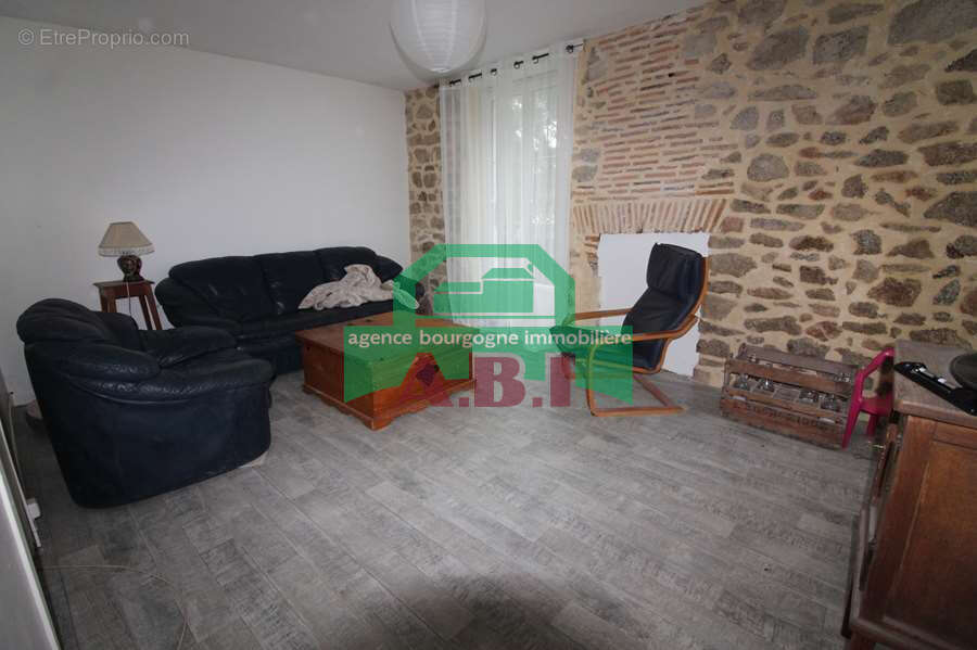 58, Morvan Lormes - Maison indépendante  style Bourgeoise bon volumen habitalbe sur 3091m2 de terrain. - photo 6