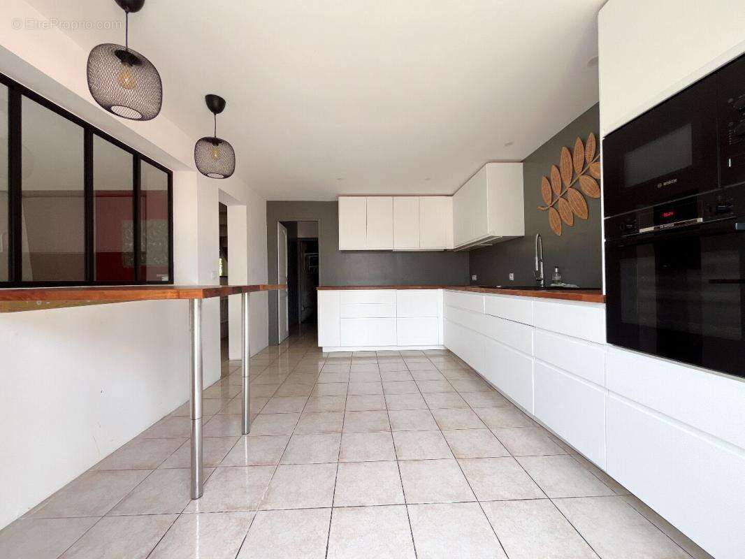 Magnifique maison en R+1 de 150 m² avec jardin deux faces sans vis-à-vis sans travaux - photo 10