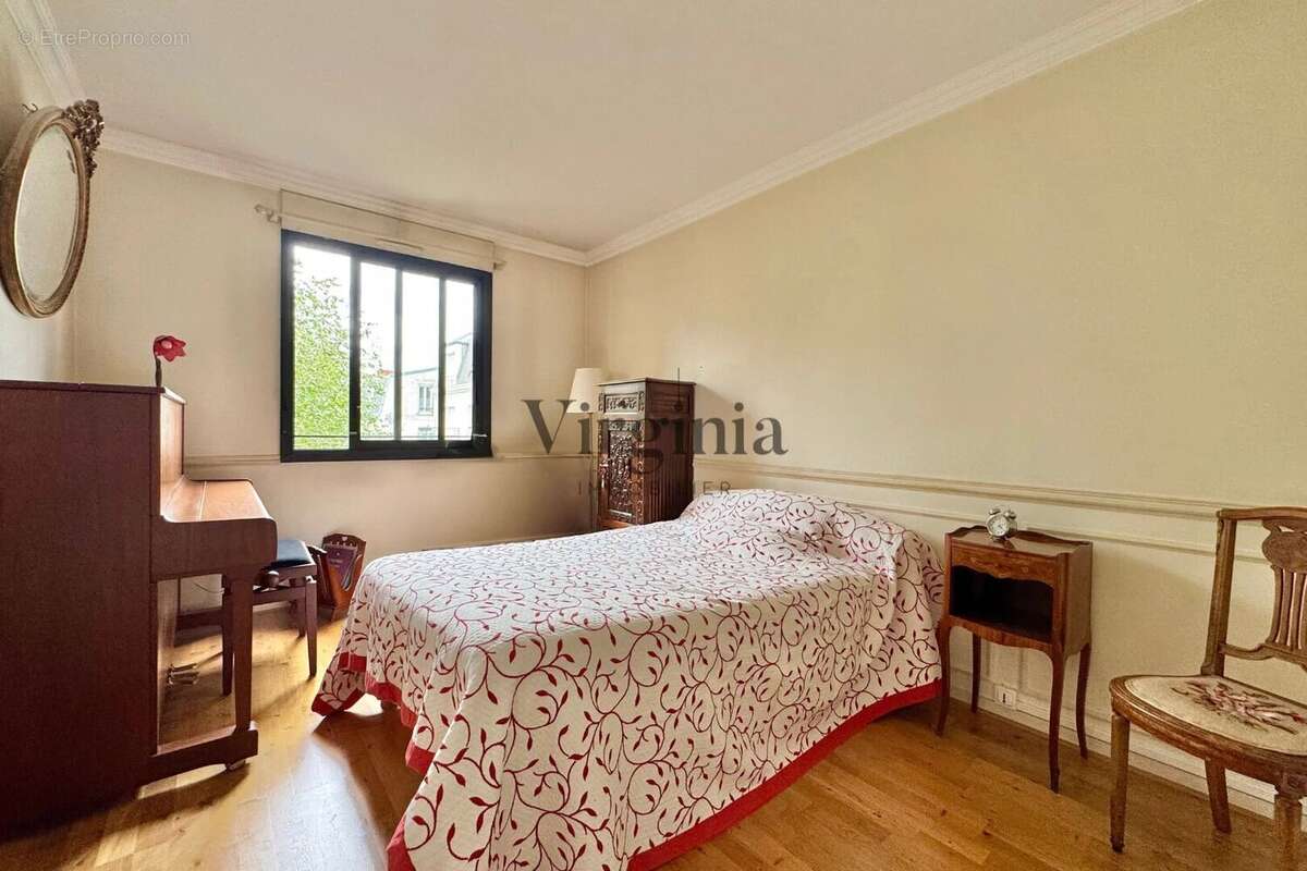 Appartement à CHARENTON-LE-PONT