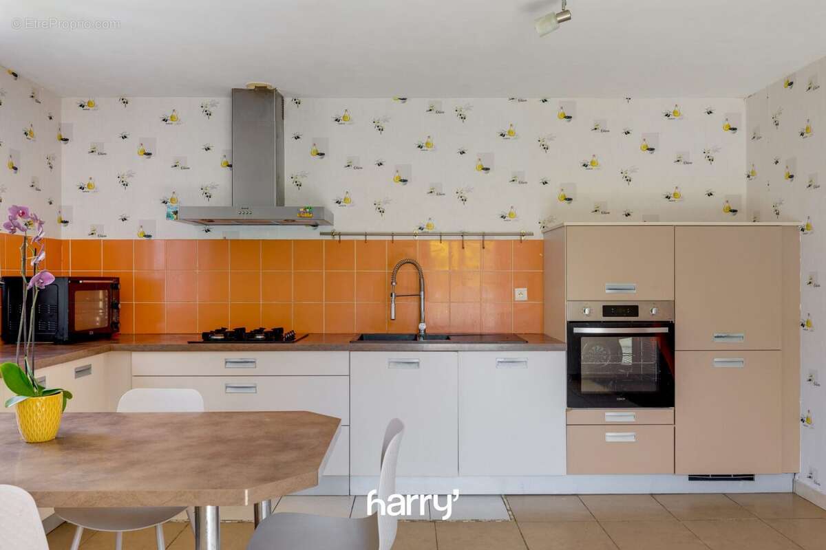 Maison 142 m² à Jougne  - photo 4