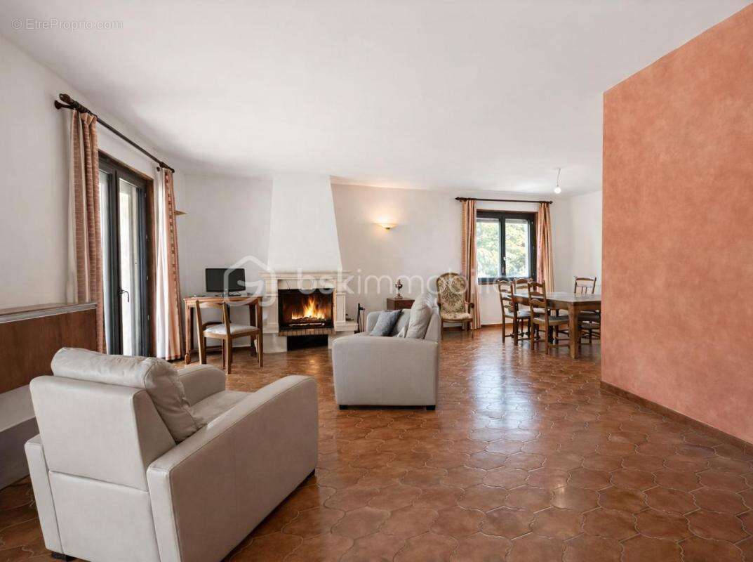 Maison à BOURG-SAINT-ANDEOL