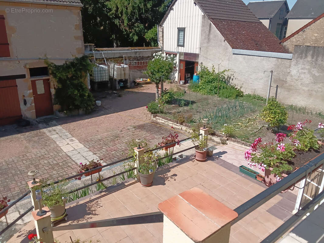 Maison à NERONDES