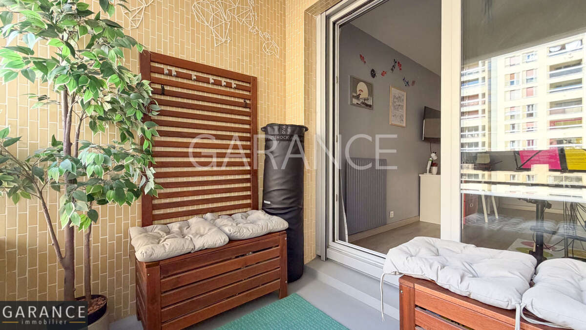 Appartement à PARIS-12E