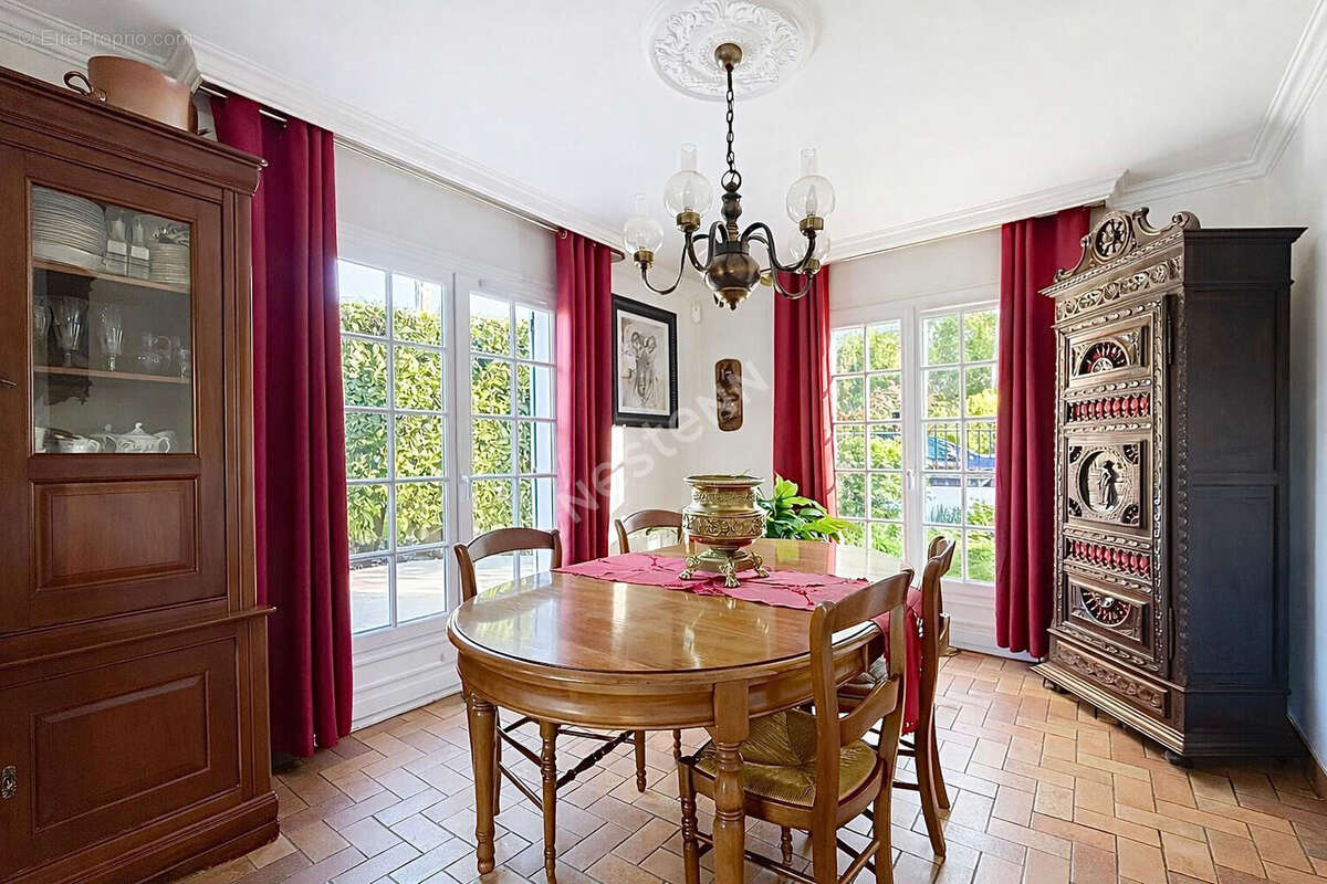 Maison à CHAUMONTEL