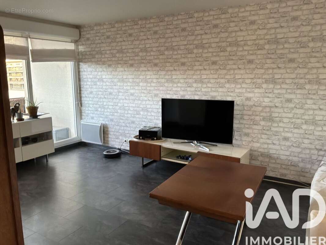 Photo 2 - Appartement à SAVIGNY-LE-TEMPLE