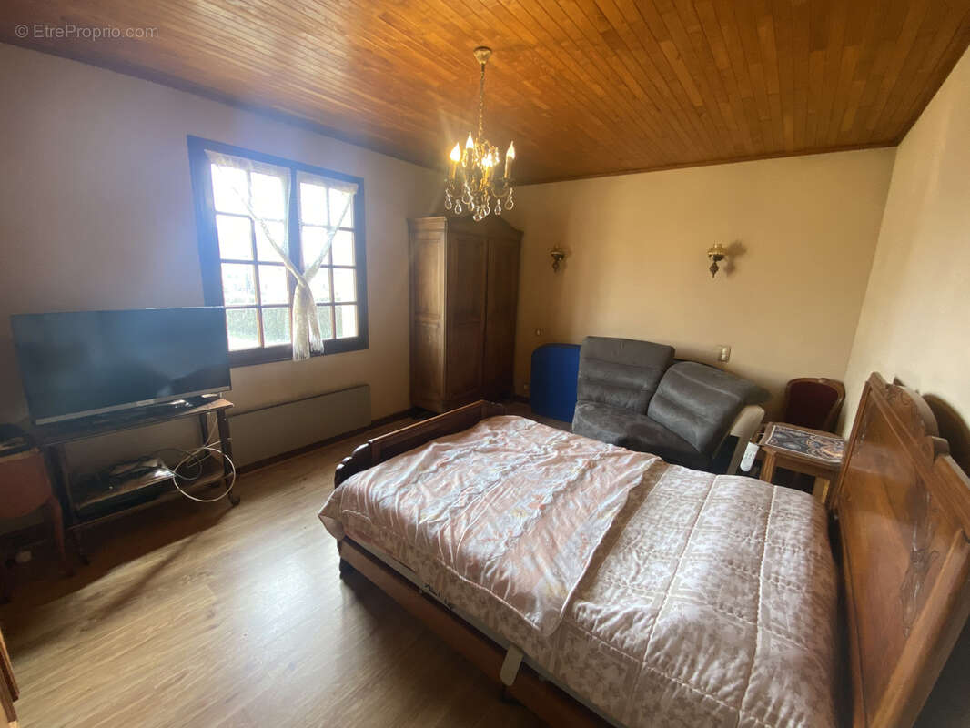 Maison à MONCEAUX-SUR-DORDOGNE