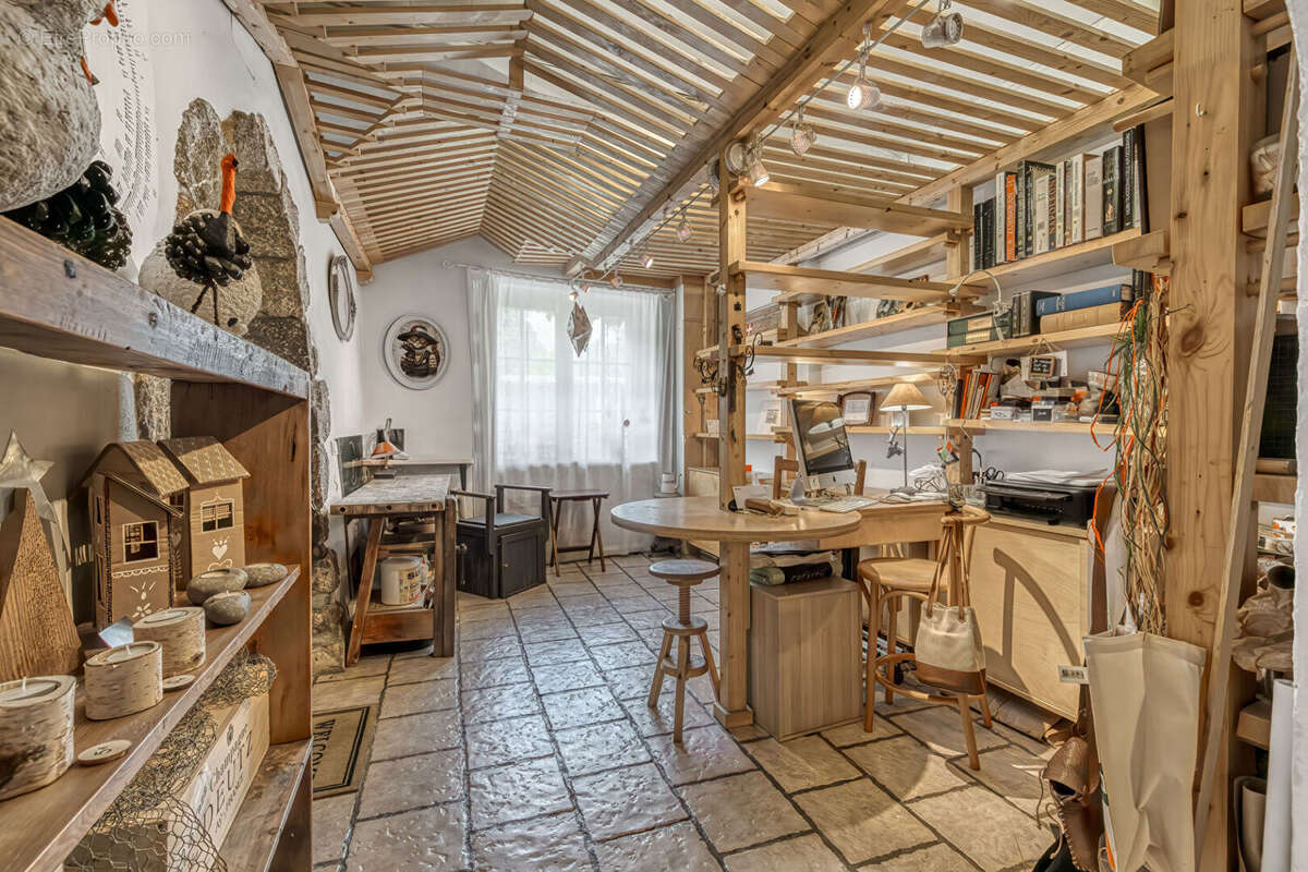 Maison à MENTHON-SAINT-BERNARD