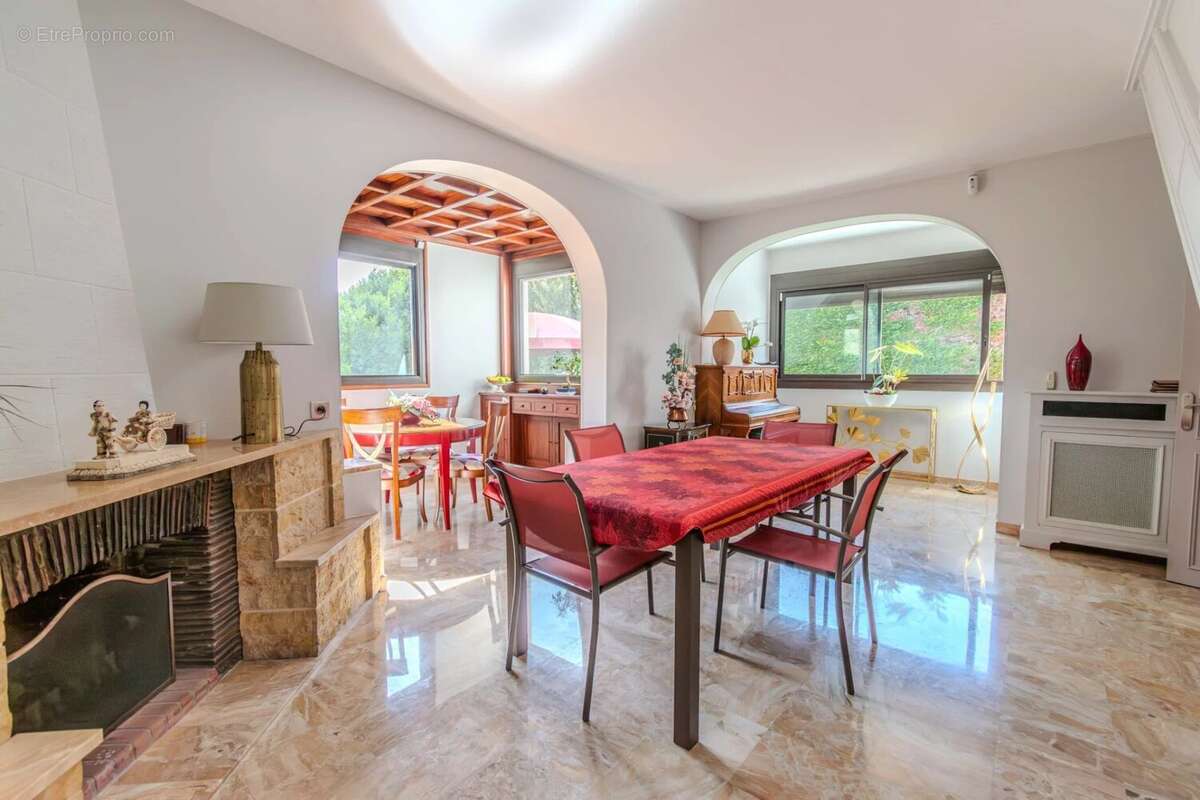 Maison à MONTMORENCY