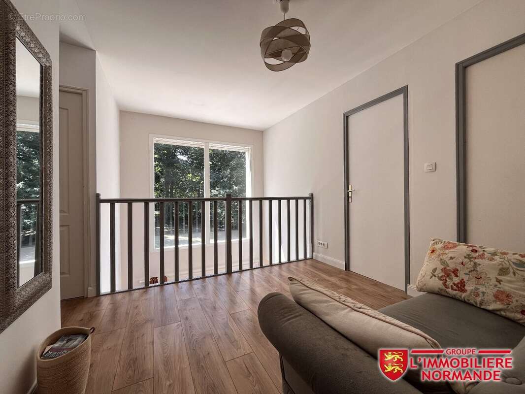 Maison d'architecte 138 m² - 4 chambres - 2.300 m² jardin - photo 8